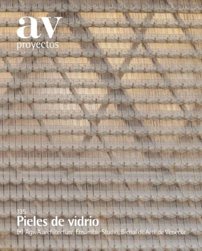 AV Proyectos 135 - Pieles de vidrio